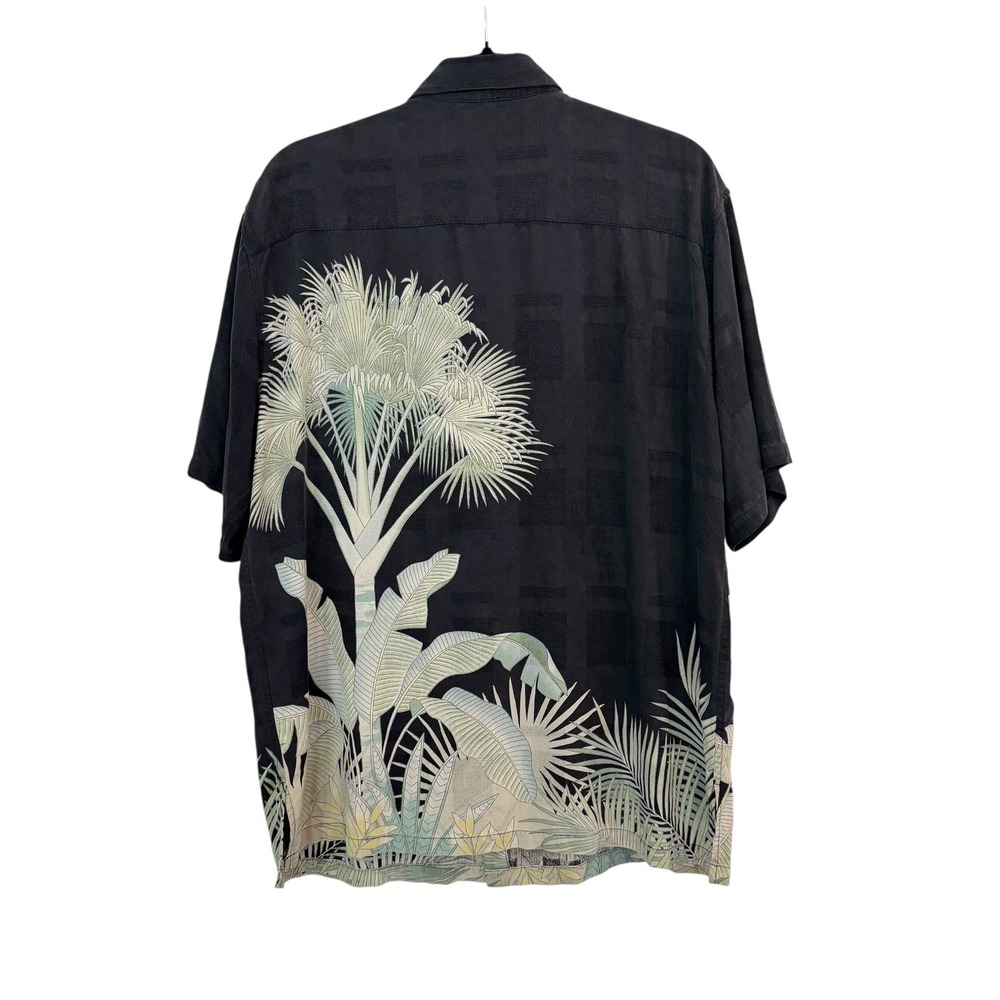 Tori Richard Hawaiian Shirt Men's Medium 100% Silk Tropical Vacation Resortwear - Picture 2 of 4
